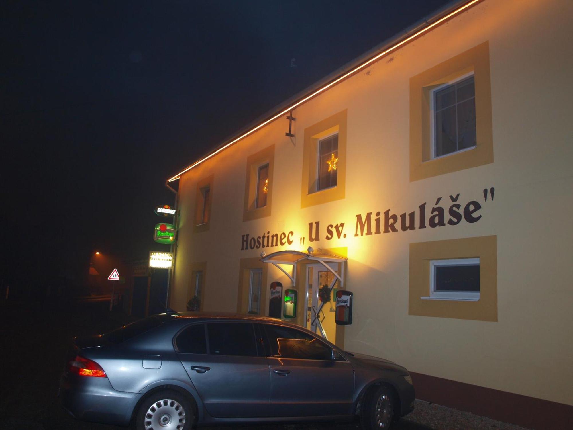 Hostinec A Penzion U Sv. Mikulase Hotel Hať Kültér fotó